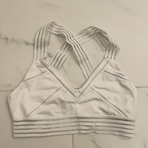 Alo sports bra